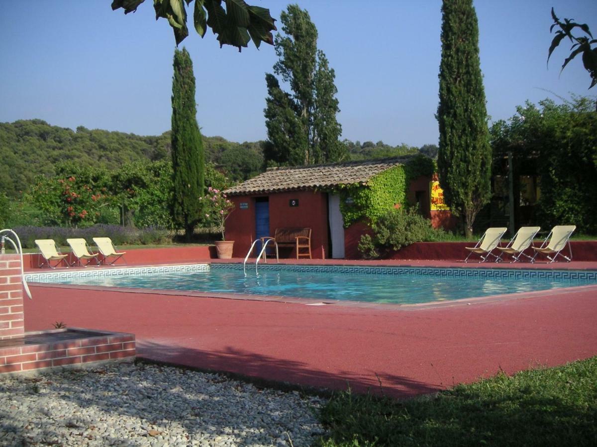 Les Piegonnaises - 2 Roulottes Villa Exterior photo