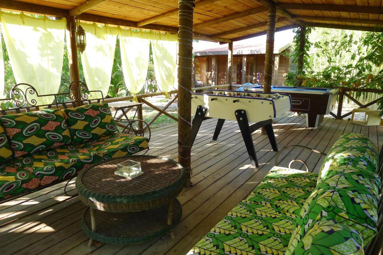 Les Piegonnaises - 2 Roulottes Villa Exterior photo